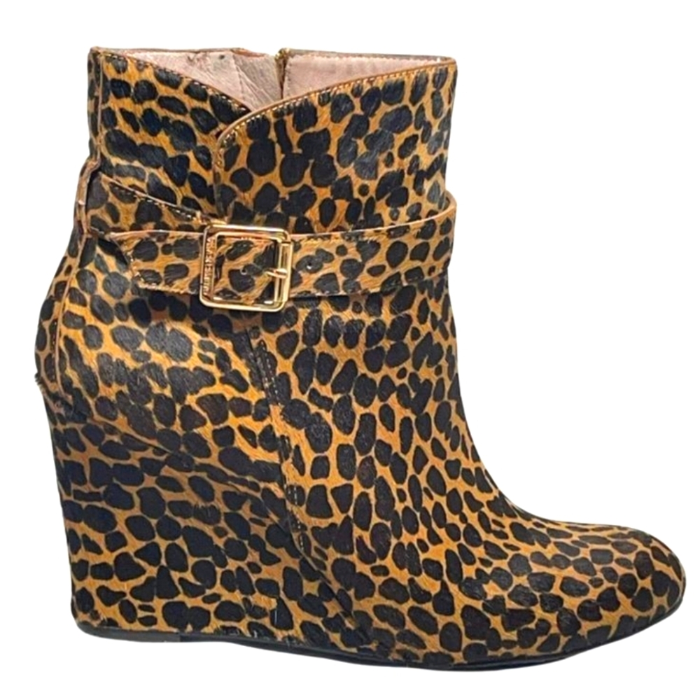 Vince Camuto 'Dena 2' chic Bootie leopard size 10